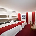La 3*