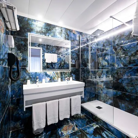 La Hotel Lyon