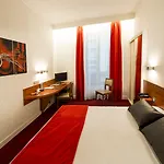 La Hotell 3*